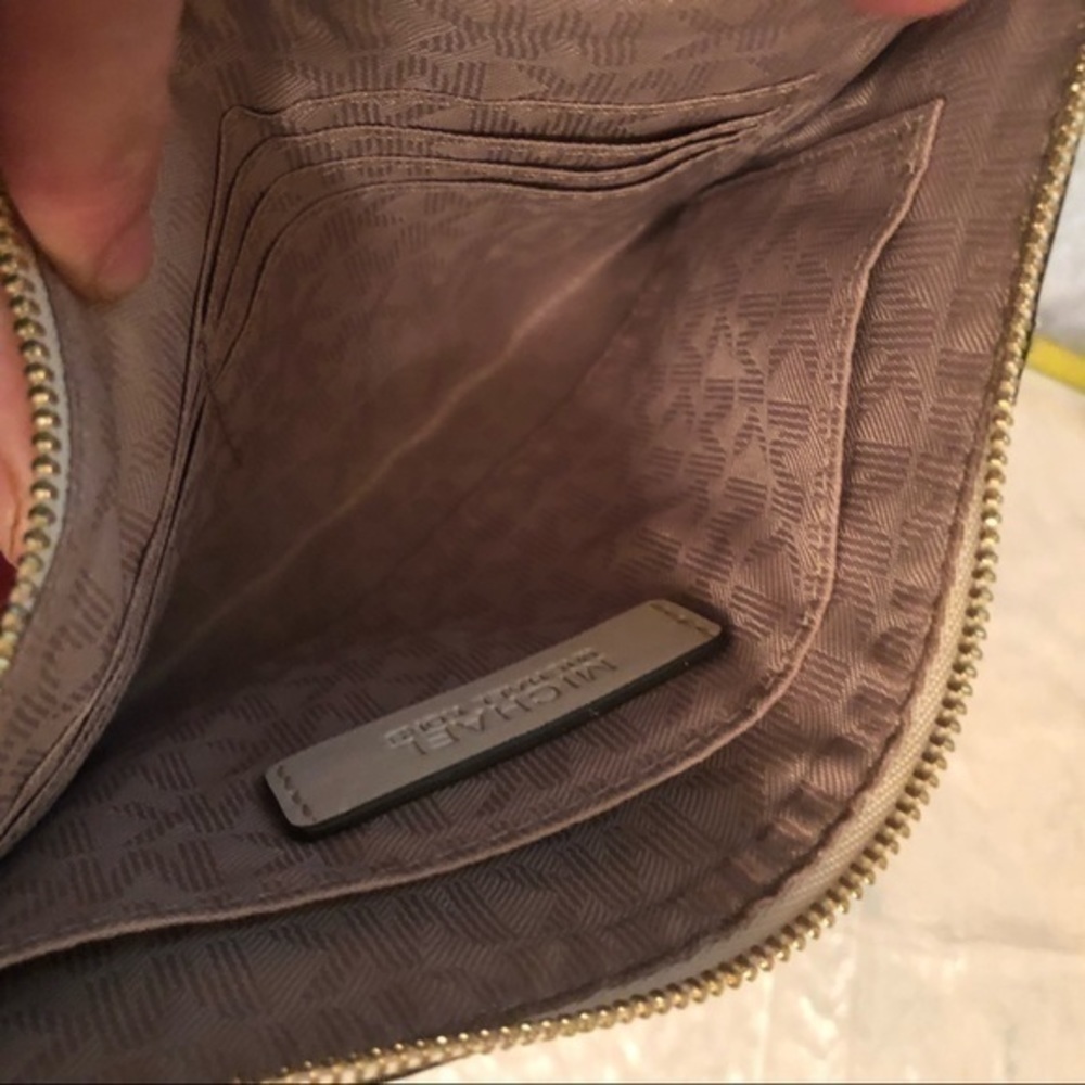 Michael kors white python embossed leather chevro… - image 4